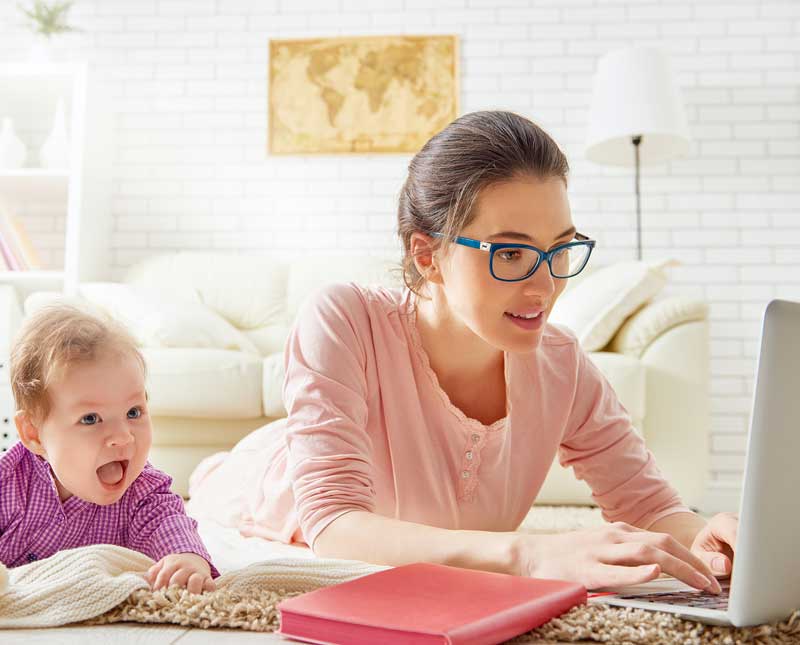 A Stay at Home Mom Changes Her Life Forever by Enlisting Live Chat Agents